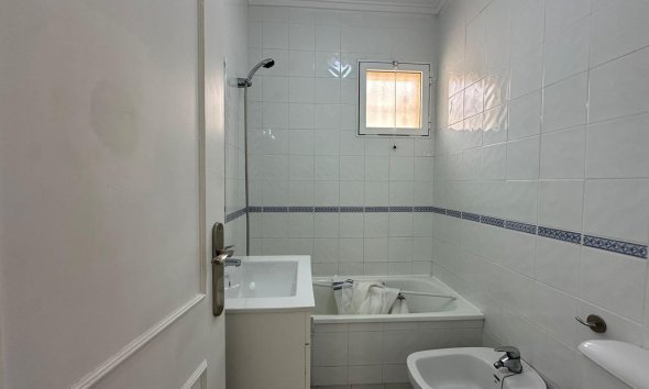 Reventa - Bungalow -
Orihuela Costa - Los Almendros-la Florida