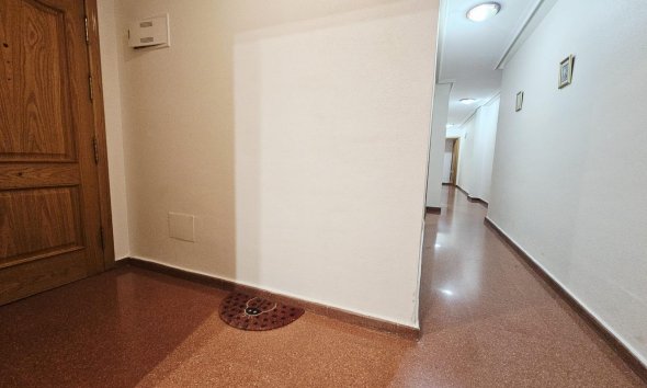 Resale - Apartment -
Torrevieja - Estacion De Autobuses