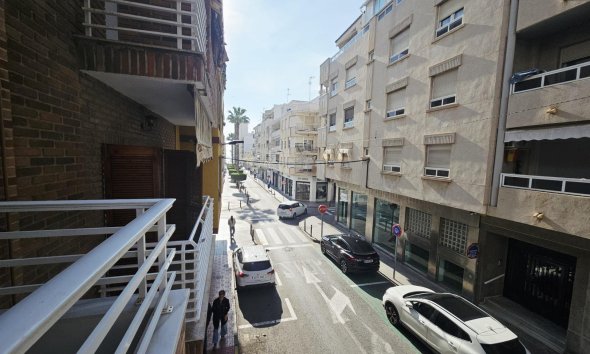 Resale - Apartment -
Torrevieja - Estacion De Autobuses