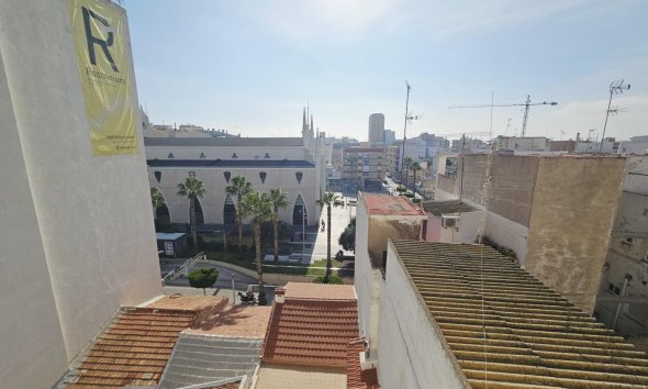 Resale - Apartment -
Torrevieja - Estacion De Autobuses