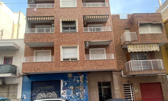 Resale - Apartment -
Torrevieja - Estacion De Autobuses