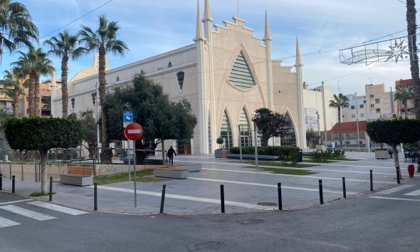 Resale - Apartment -
Torrevieja - Estacion De Autobuses