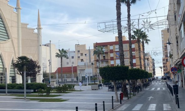 Resale - Apartment -
Torrevieja - Estacion De Autobuses