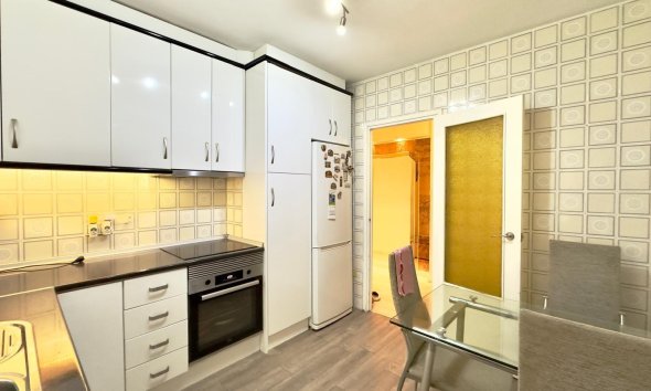 Reventa - Apartment -
Torrevieja - Centro