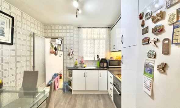 Reventa - Apartment -
Torrevieja - Centro