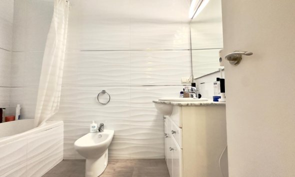 Reventa - Apartment -
Torrevieja - Centro