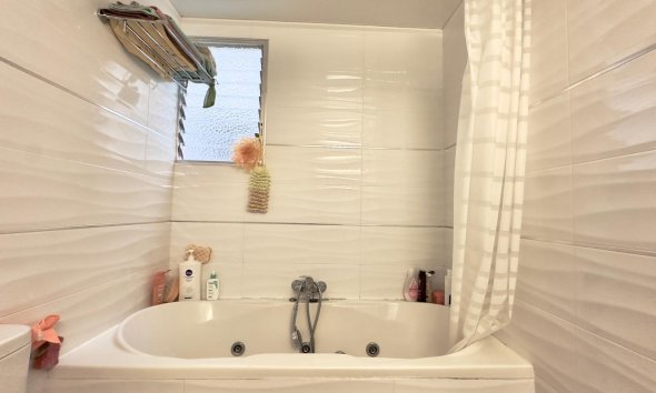 Reventa - Apartment -
Torrevieja - Centro