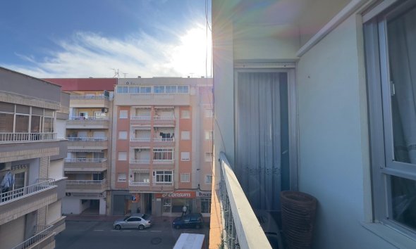Reventa - Apartment -
Torrevieja - Centro