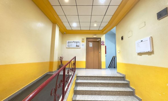 Reventa - Ático -
Torrevieja - Parque de las Naciones