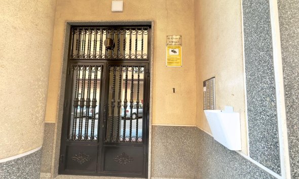 Reventa - Ático -
Torrevieja - Parque de las Naciones