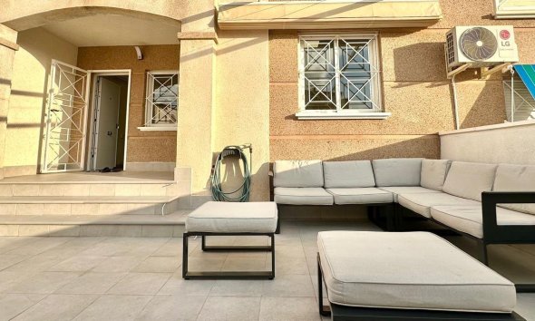 Revente - Bungalow -
Torrevieja - Torreblanca