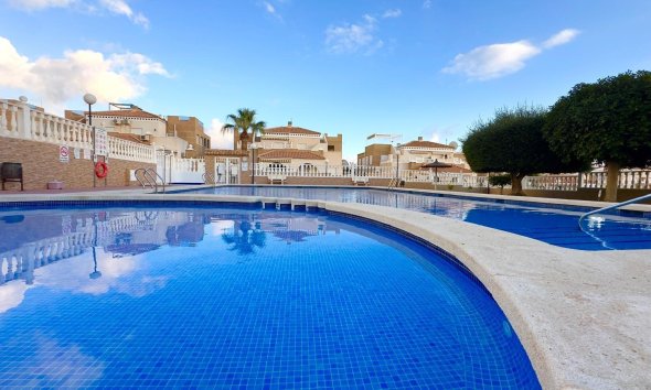 Revente - Bungalow -
Torrevieja - Torreblanca