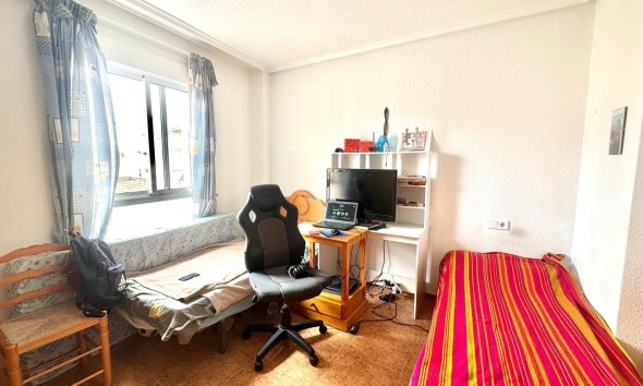 Revente - Apartment -
Torrevieja