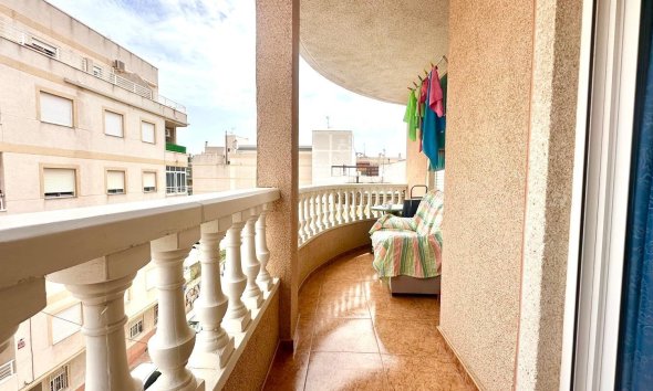 Revente - Apartment -
Torrevieja