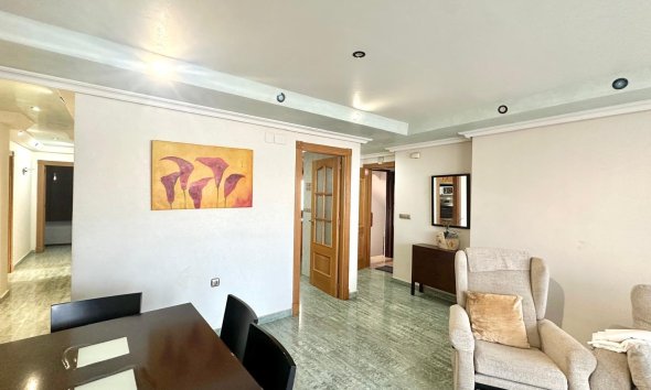 Reventa - Ático -
Torrevieja