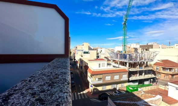 Reventa - Ático -
Torrevieja