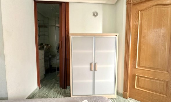 Reventa - Ático -
Torrevieja