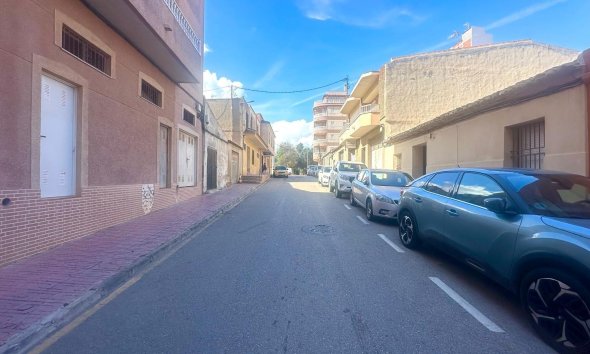 Resale - Apartment -
Torrevieja - La Mata