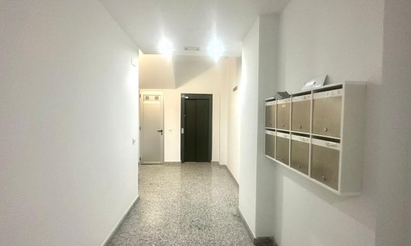 Resale - Apartment -
Torrevieja - La Mata