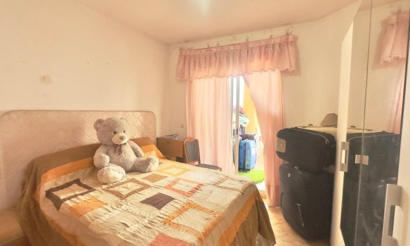 Reventa - Ático -
Torrevieja - Estacion De Autobuses