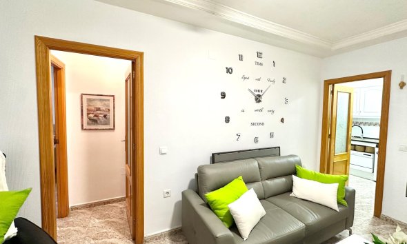 Revente - Apartment -
Torrevieja - Centro