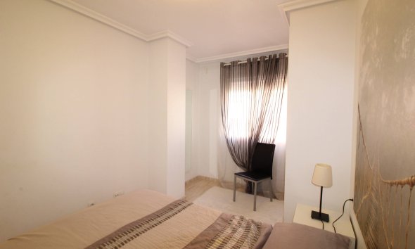 Resale - Apartment -
Torrevieja - Centro