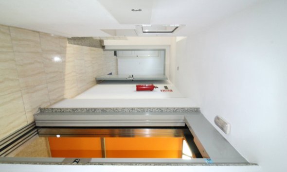 Resale - Apartment -
Torrevieja - Centro