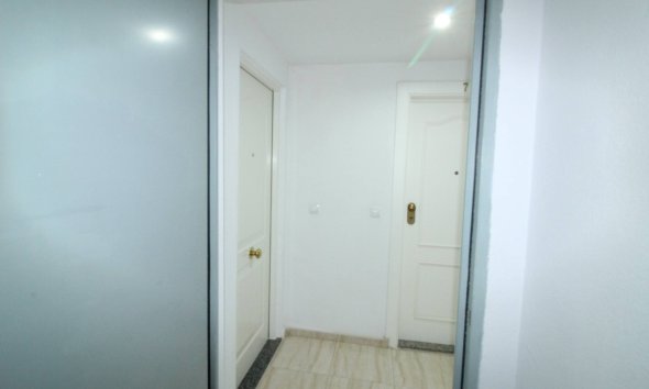 Resale - Apartment -
Torrevieja - Centro
