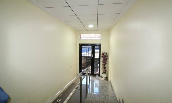 Resale - Apartment -
Torrevieja - Centro