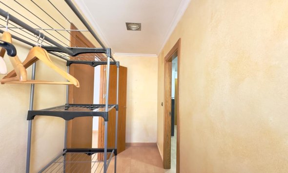 Resale - Apartment -
Torrevieja - Centro