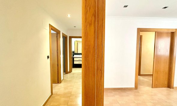 Resale - Apartment -
Torrevieja - Centro