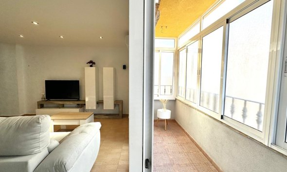 Resale - Apartment -
Torrevieja - Centro