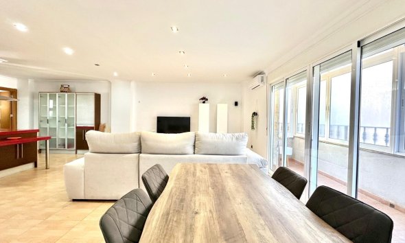 Resale - Apartment -
Torrevieja - Centro