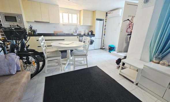 Reventa - Duplex -
Torrevieja - Cabo Cervera