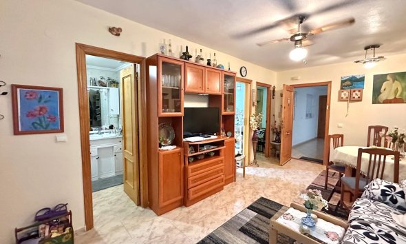 Revente - Apartment -
Torrevieja - Centro