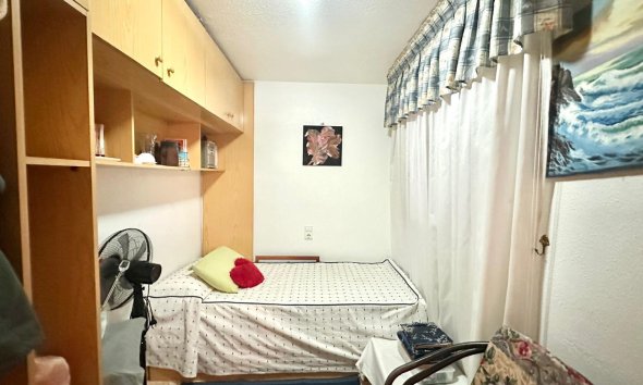 Revente - Apartment -
Torrevieja - Centro