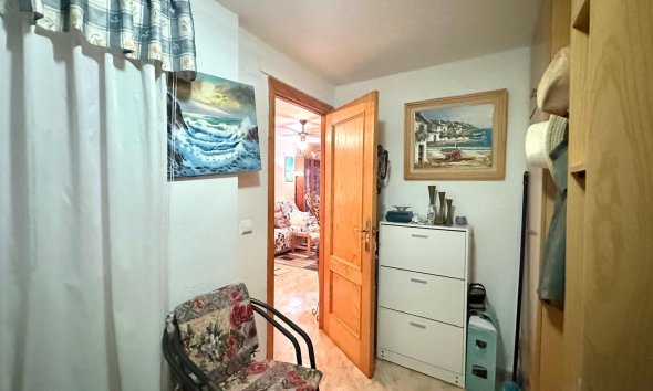 Revente - Apartment -
Torrevieja - Centro