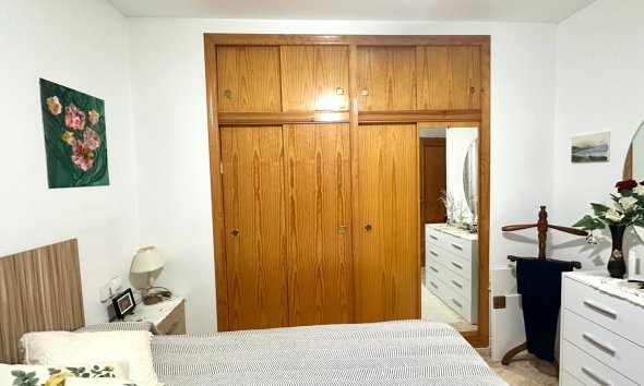 Revente - Apartment -
Torrevieja - Centro