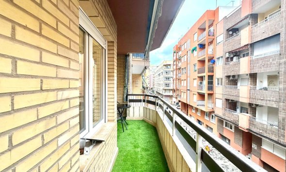 Resale - Apartment -
Torrevieja - Playa del Cura