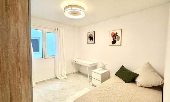 Resale - Apartment -
Torrevieja - Playa del Cura