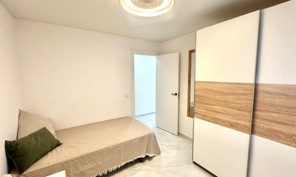 Resale - Apartment -
Torrevieja - Playa del Cura