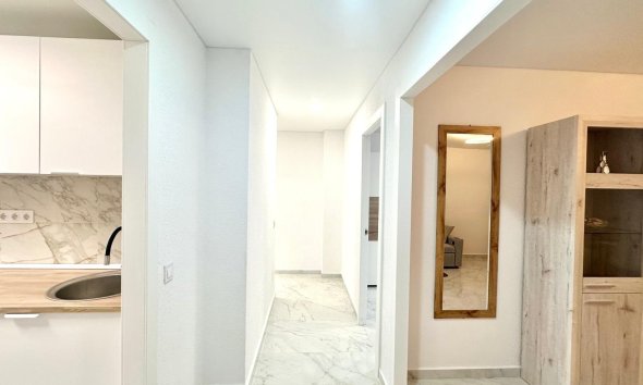 Resale - Apartment -
Torrevieja - Playa del Cura