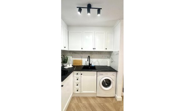 Revente - Apartment -
Torrevieja - Centro