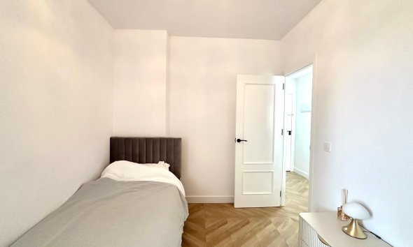 Revente - Apartment -
Torrevieja - Centro