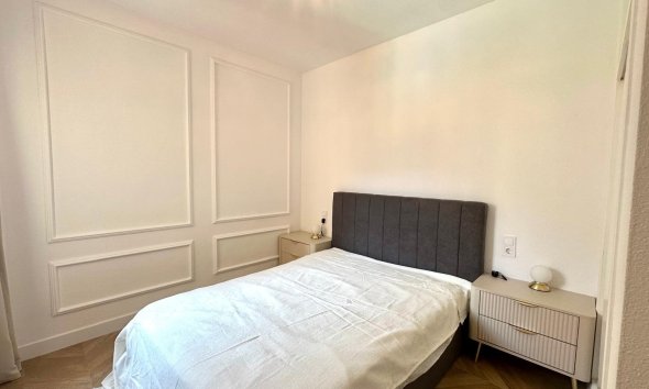 Revente - Apartment -
Torrevieja - Centro