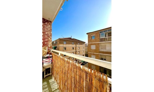 Resale - Apartment -
Torrevieja - Estacion De Autobuses