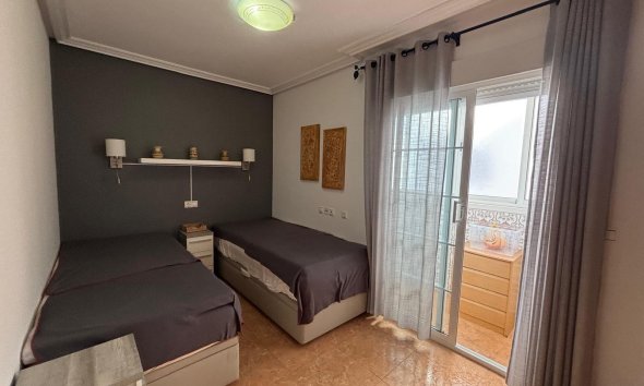 Resale - Apartment -
Torrevieja