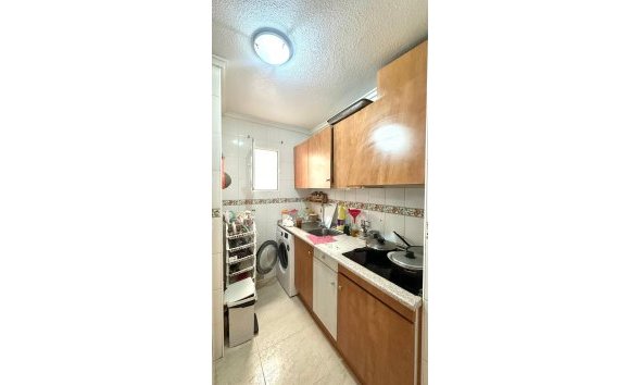 Revente - Apartment -
Torrevieja - Estacion De Autobuses