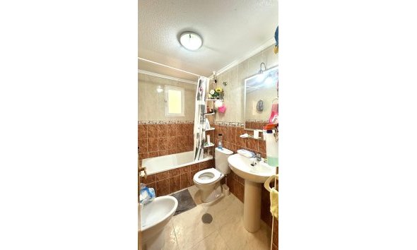 Revente - Apartment -
Torrevieja - Estacion De Autobuses