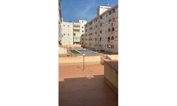 Revente - Apartment -
Torrevieja - Estacion De Autobuses